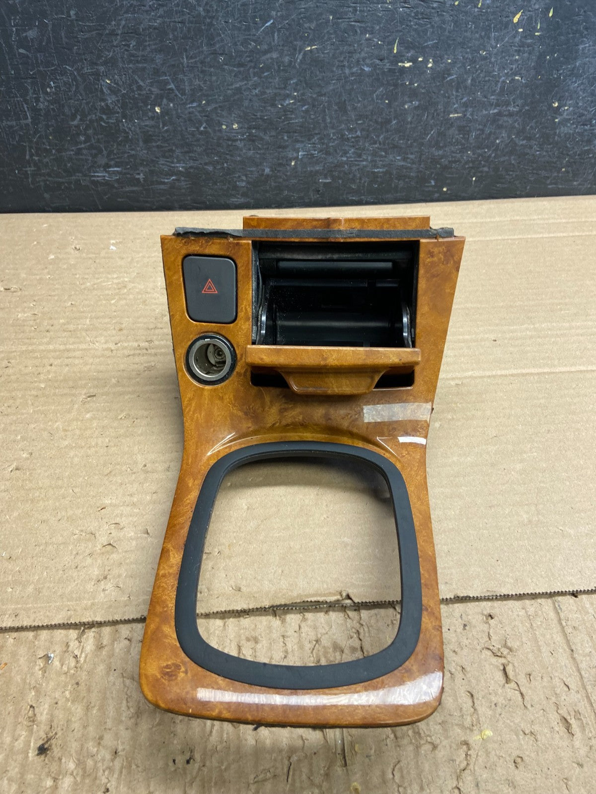 2002-2004 Infiniti i35 Center Console Shifter Floor Bezel Trim Panel AG0225 DG1