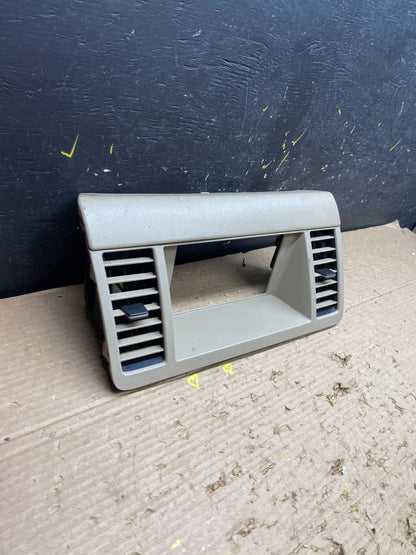 2003-2007 Nissan Murano Radio Center Console Display Bezel Air Vent OEM W6286 DG2