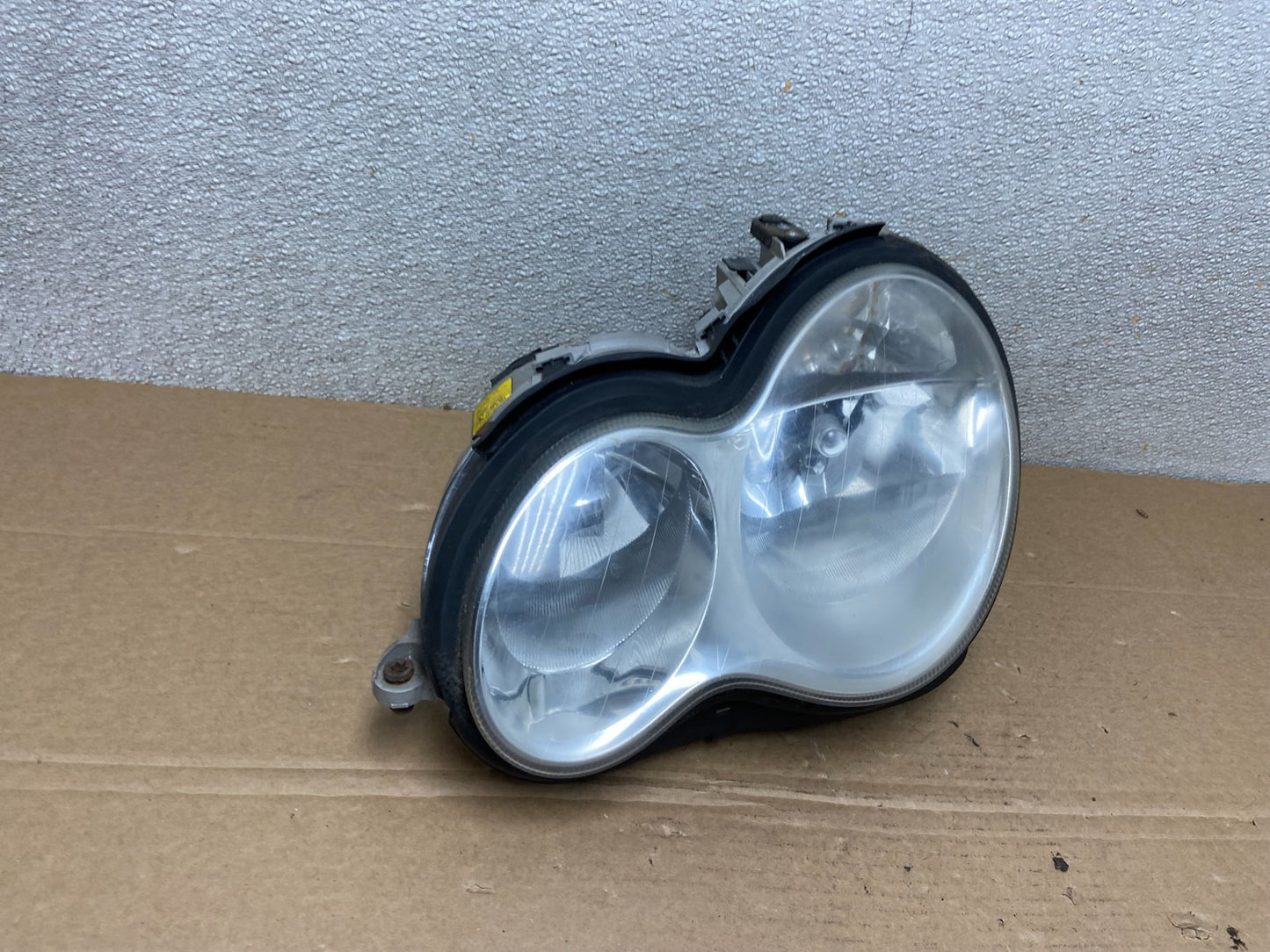 2005 to 2007 Mercedes-Benz C-Class Left Driver LH Side Headlight OEM AB4455 DW2