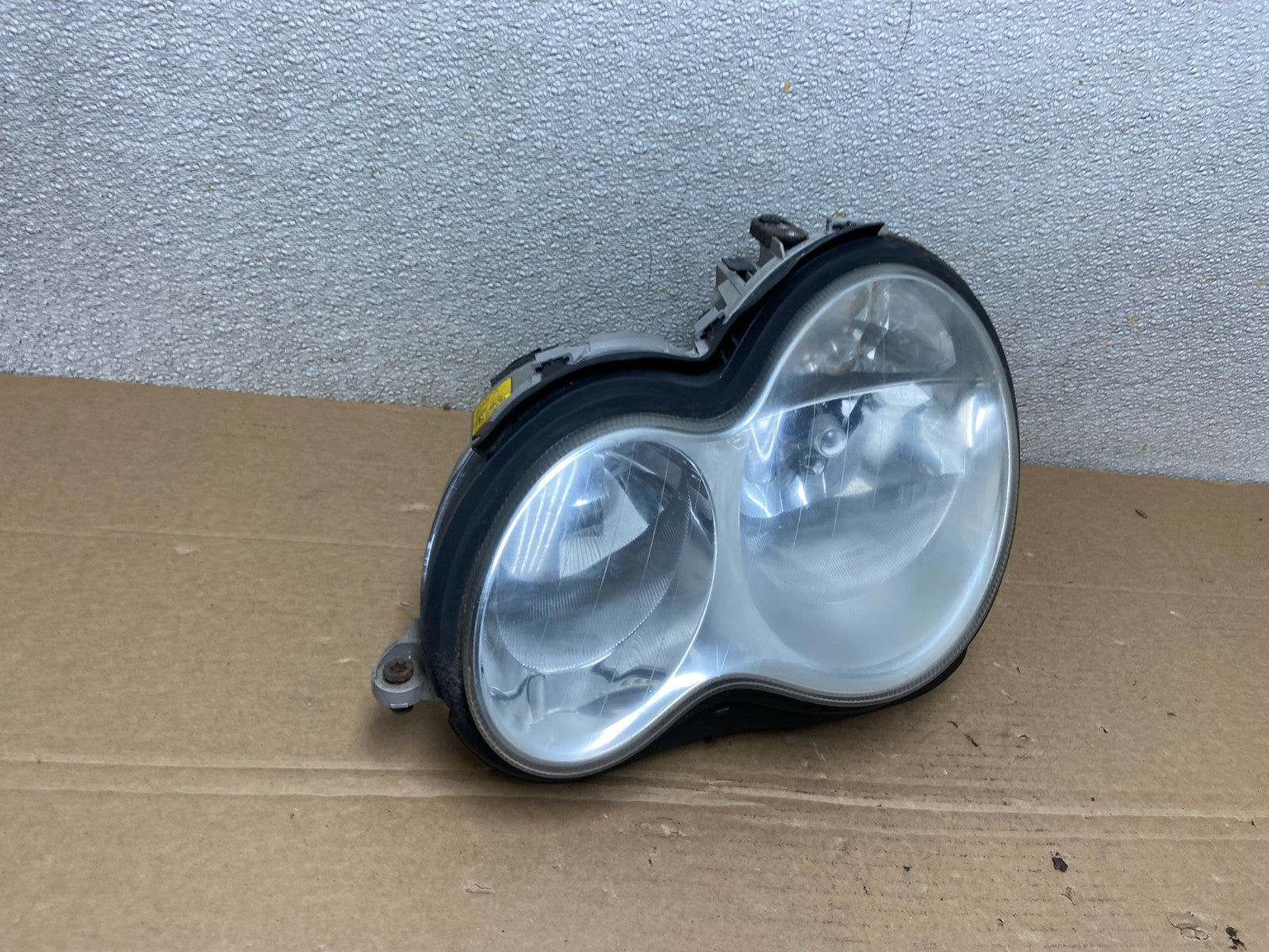 2005 to 2007 Mercedes-Benz C-Class Left Driver LH Side Headlight OEM AB4455 DW2