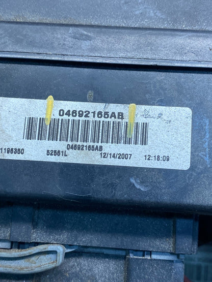 2008 Jeep Grand Cherokee Fuse Box Relay Panel 04692165ab AE0038 DG6