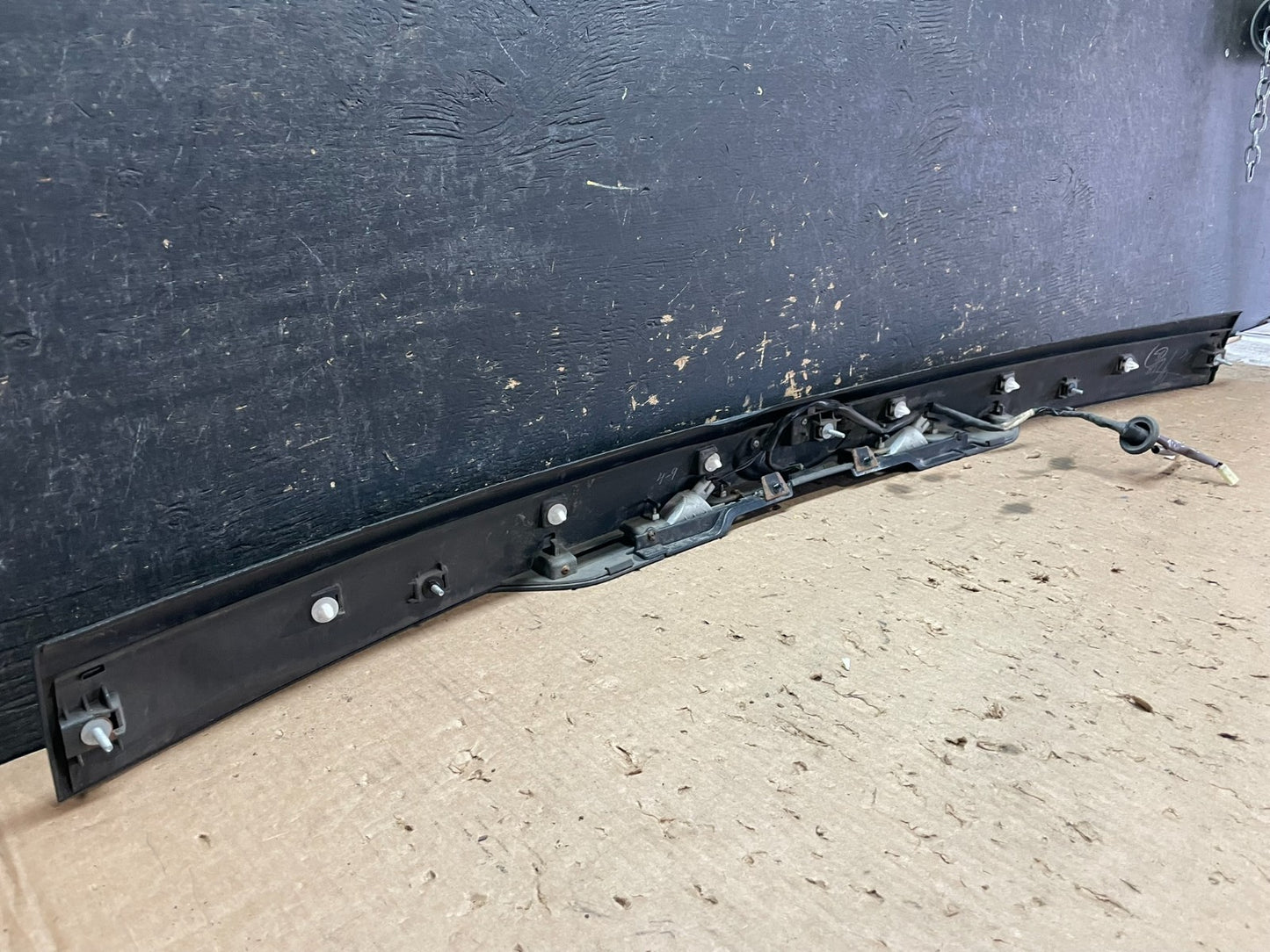 2009 - 2013 Subaru Forester  Liftgate Tailgate Trunk Trim Molding Z5582 DG7