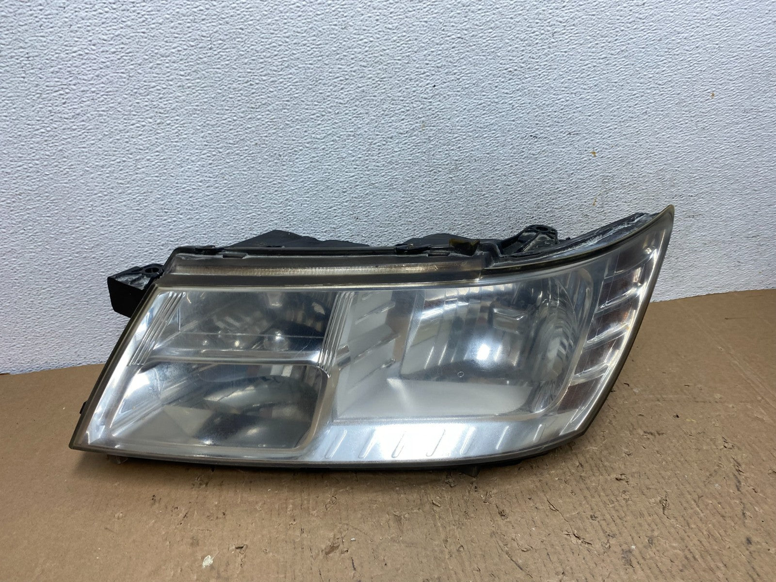 2009 to 2017 Dodge Journey Headlight Left Driver Lh Side Halogen AD8769 DW0