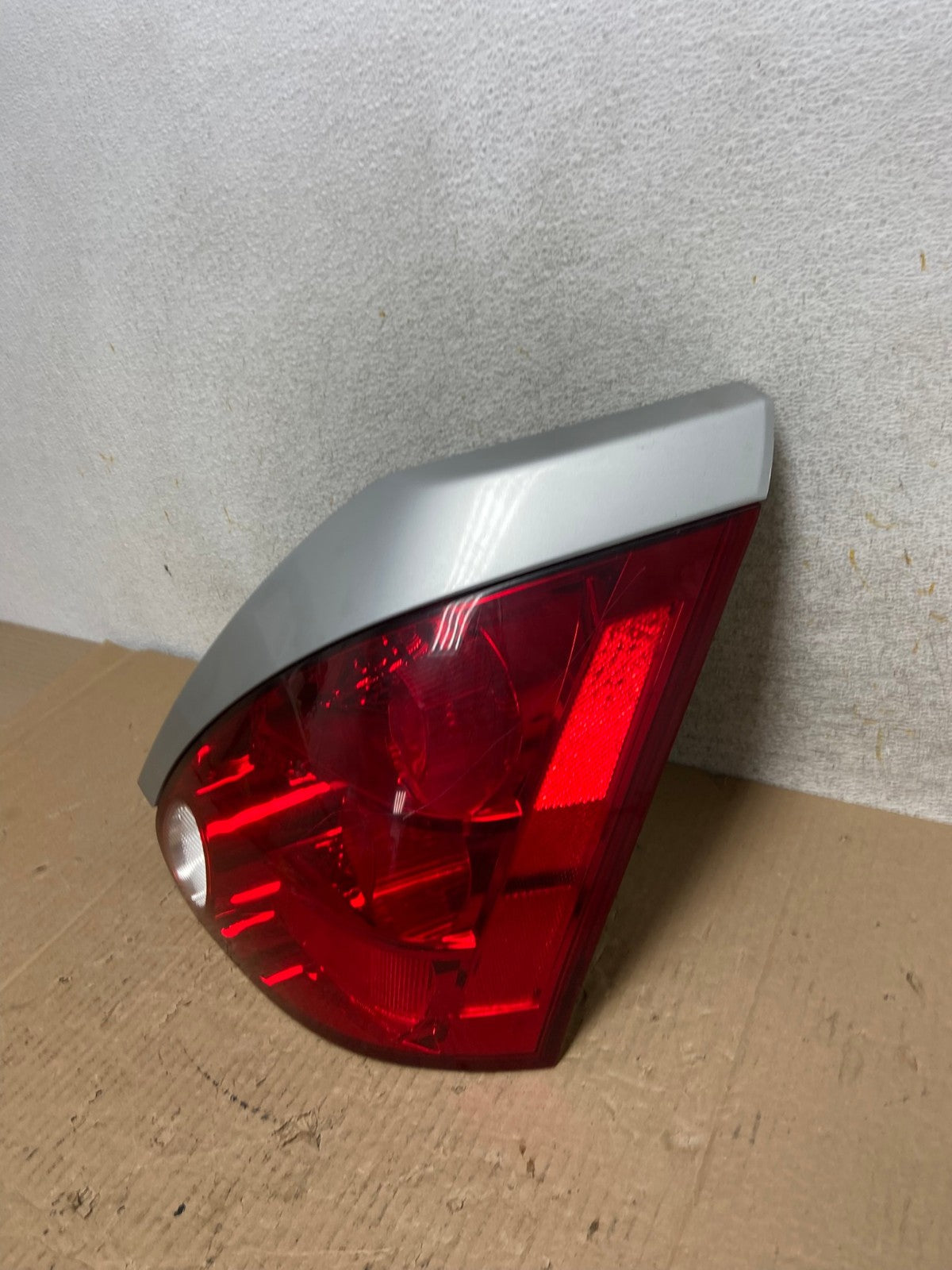 2004 2005 2006 2007 2008 Nissan Maxima Right Passenger Tail Light AI1316 LK1