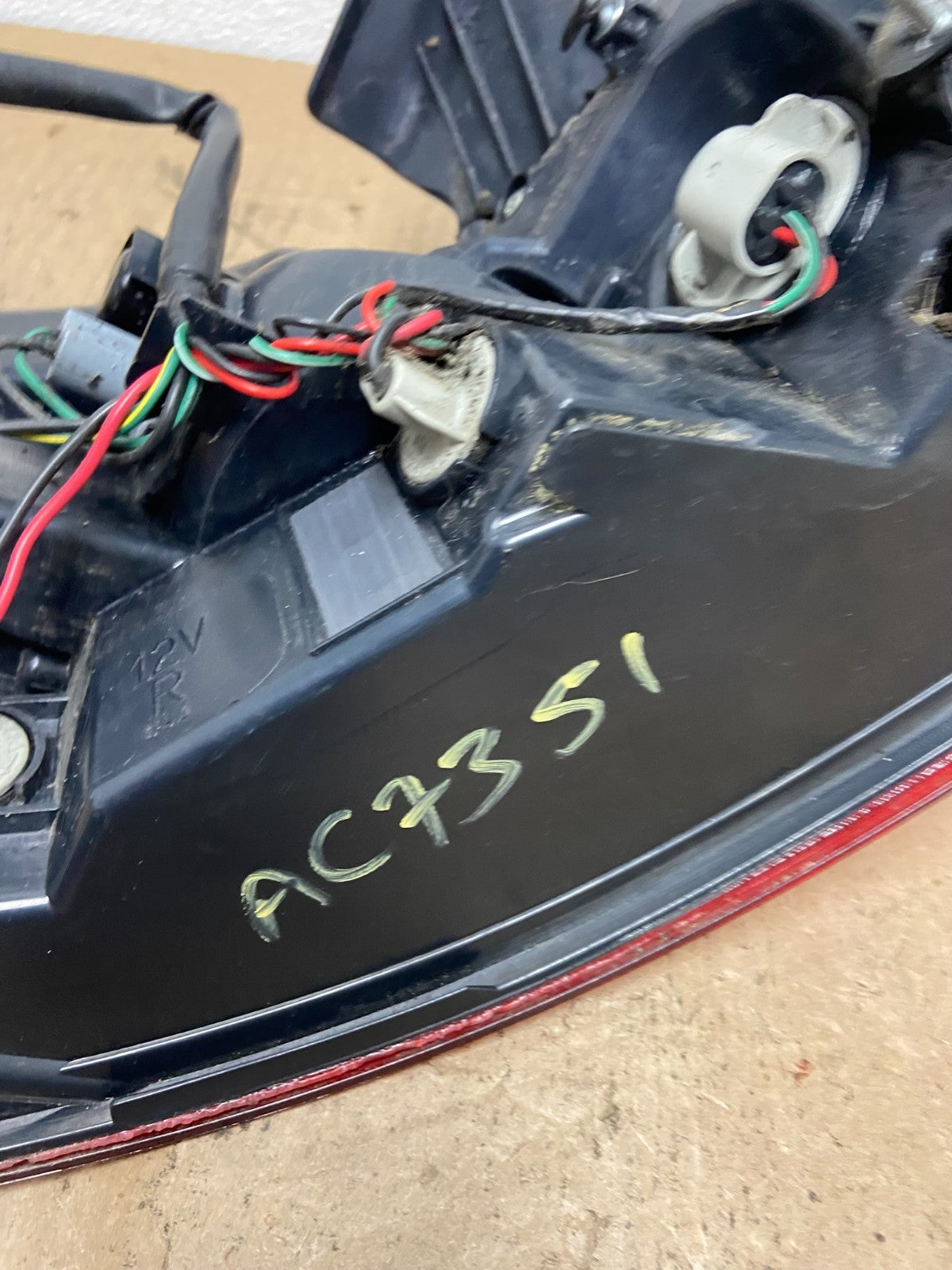 2009 2010 2011 Nissan Maxima Right Passenger RH Side Tail light AC7351 DW7