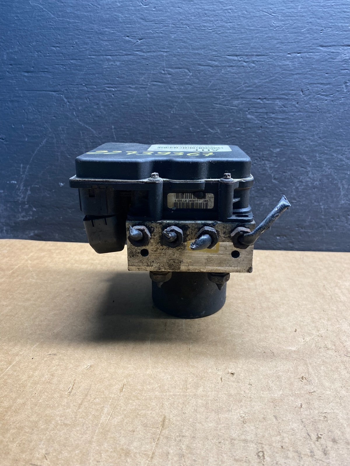 2009 2014 Chevrolet Silverado ABS Anti Lock Brake Pump AC7018 DG1