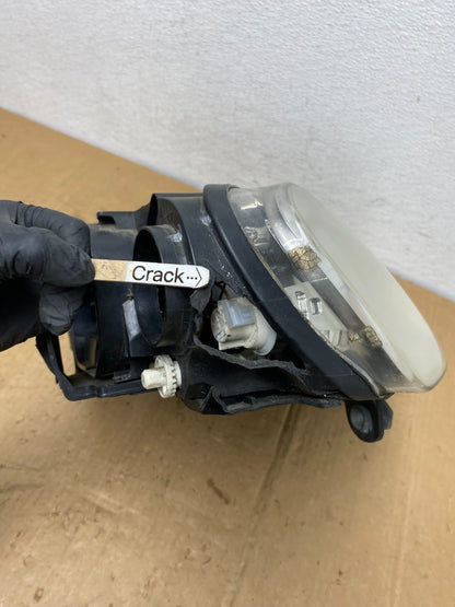 2004 to 2007 Volkswagen Touareg Right Passenger Halogen Headlight AA4296 DW4