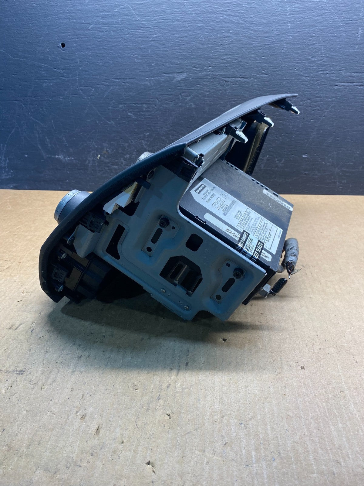 2006 - 2011 Honda Civic Radio AM/FM Climate Control Air Vent Bezel AC6974 DG1