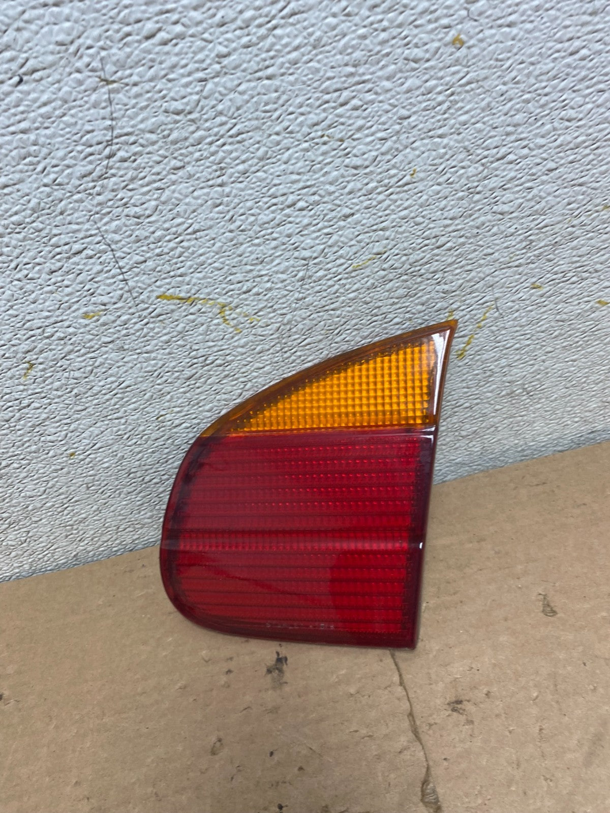 1998 to 2002 Chevrolet Prizm Right Passenger Side Inner Tail Light OEM P5351 DW0