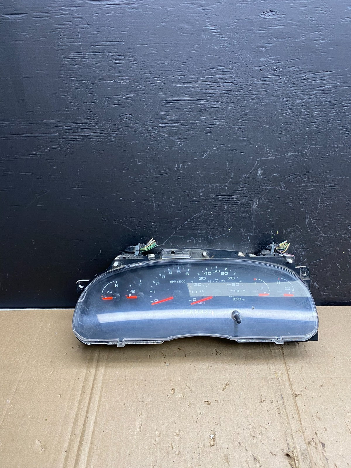 2006 Ford E350 Gauge Speedometer Cluster OEM ab9070 DG0