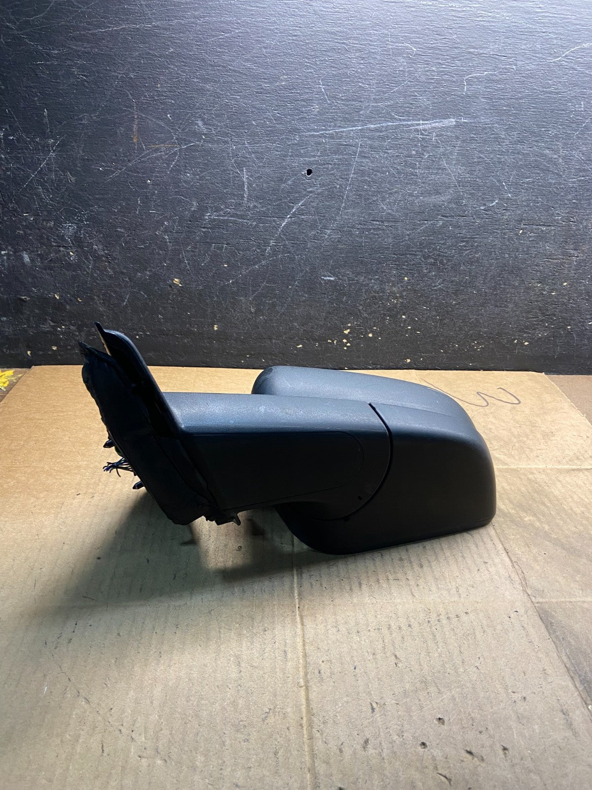 2020 to 2023 Ford Explorer Left Driver LH Side View Door Mirror OEM Y3908 DG3