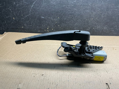 2011 to 2014 Ford Edge Licnoln MKX Rear Windshield Wiper Motor OEM v9063 DG3
