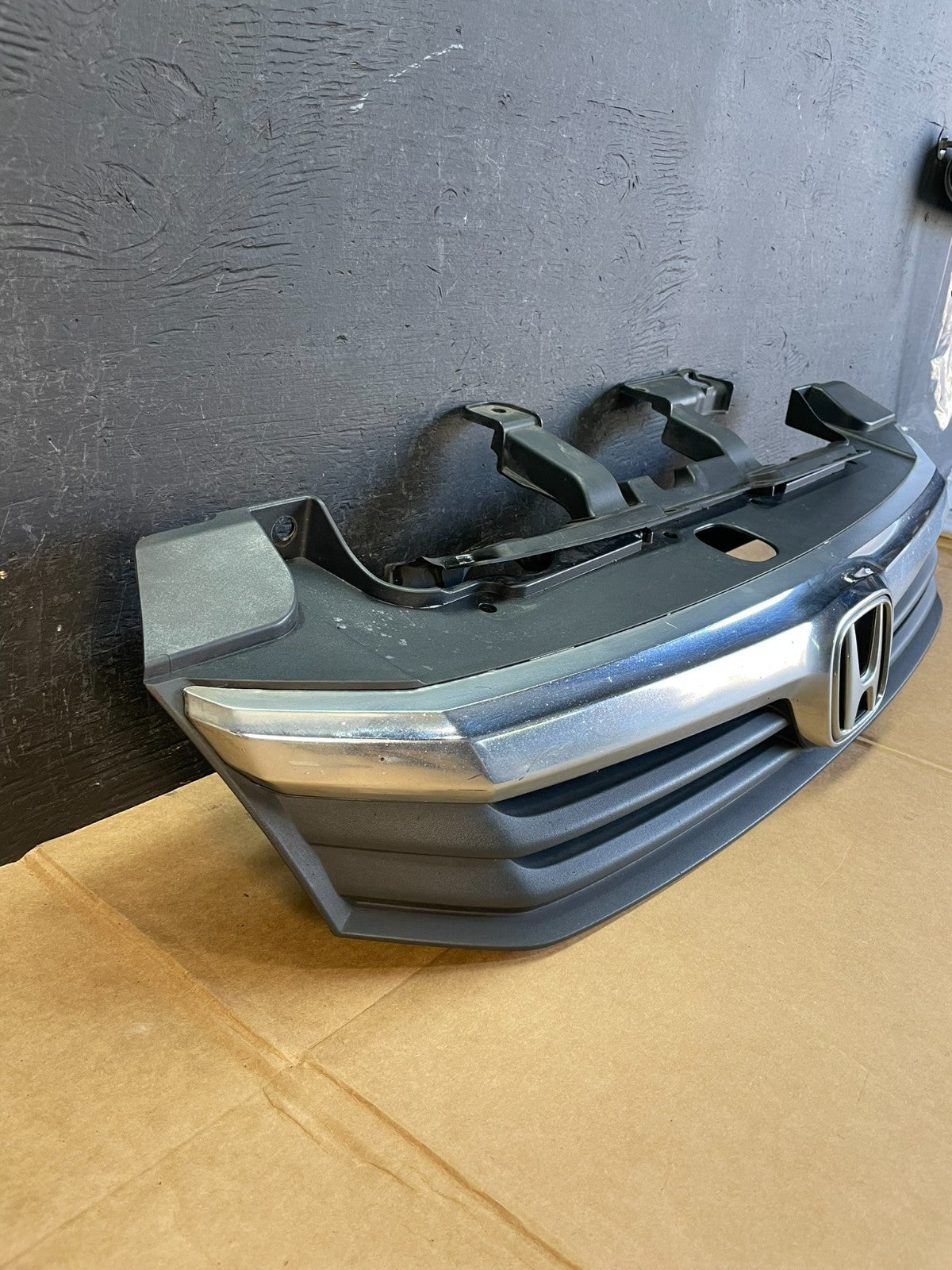 2012 to 2013 Honda Civic Sedan Front Upper Grill Grille AE0780 DG2
