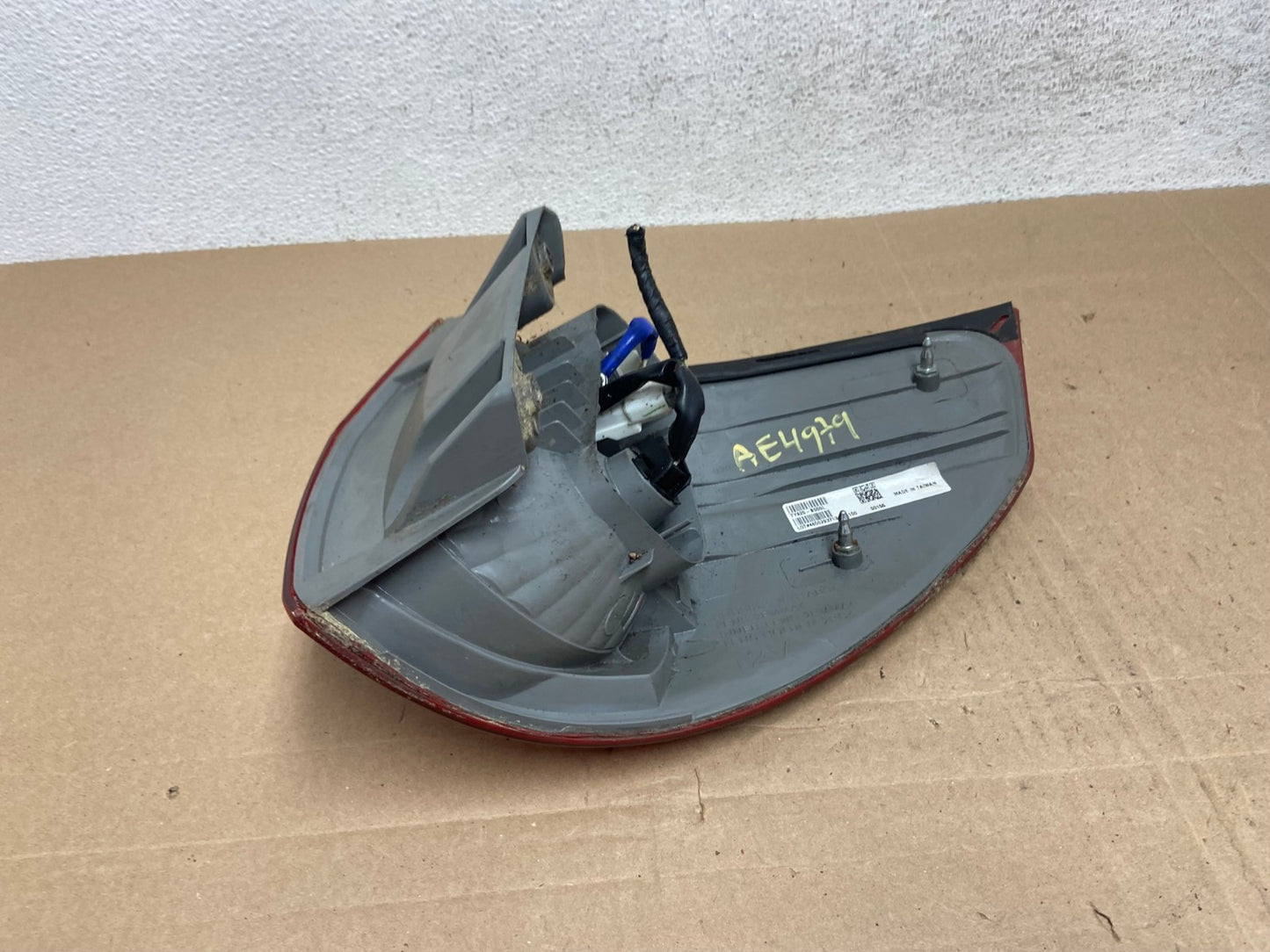 2006 to 2010 Toyota Sienna Left Driver LH Side Tail Light DEPO AE4979 LK4