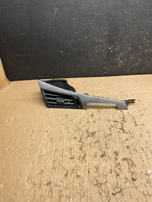 2014-2018 Infiniti Q50 Right Passenger Center Dash Air AC A/C Vent Oem T8326 DG0