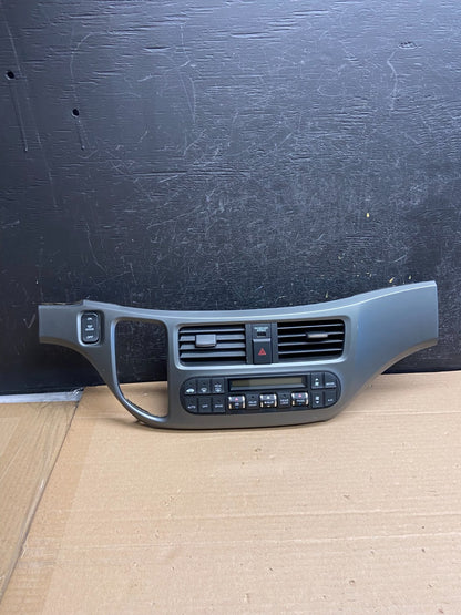 2005 to 2010 Honda Odyssey Radio Climate Control Dash Trim Bezel AG5122 DG0