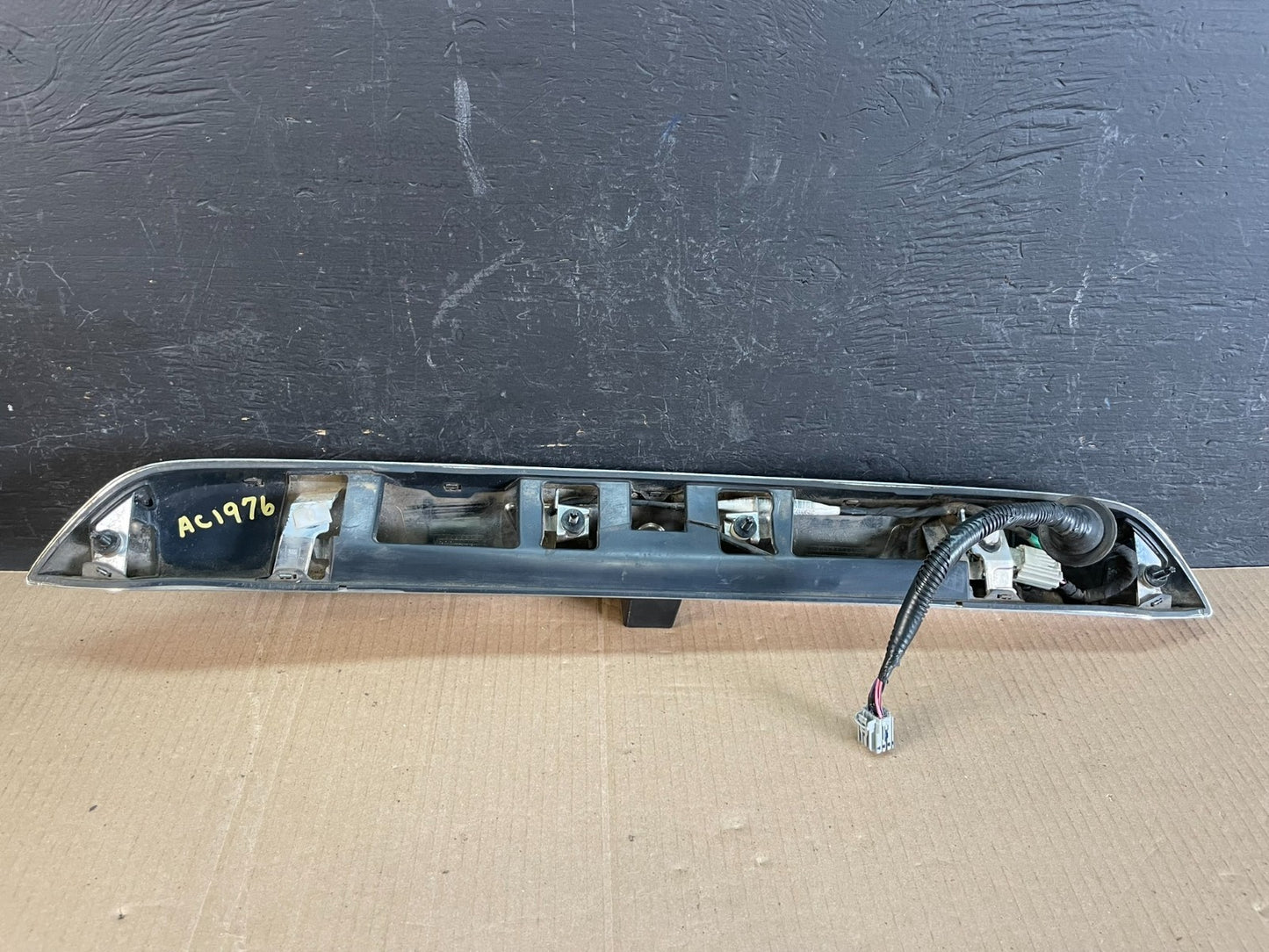 2013 to 2017 Chevrolet Traverse Liftgate Trunk Chrome Molding W/Camera AC19763
