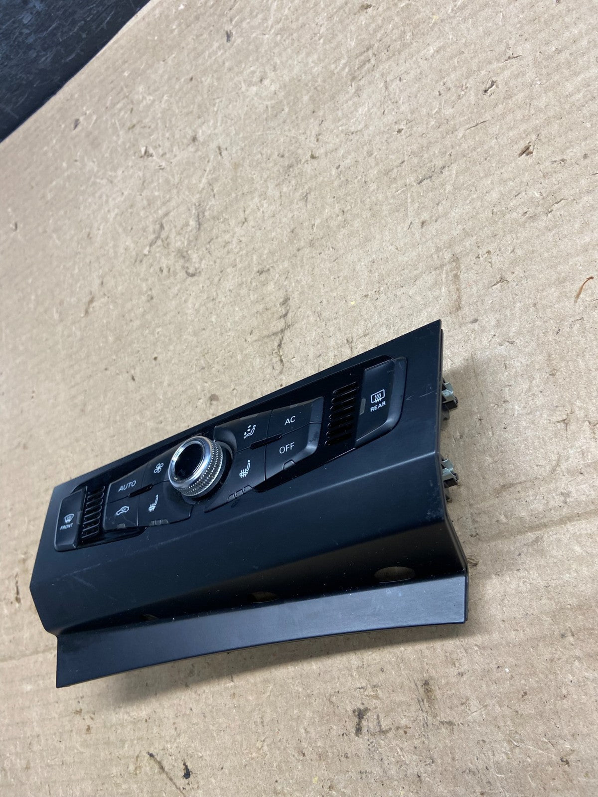 2013 - 2016 Audi A4 A5 Front Heater AC Climate Control Panel AH5267 DG2