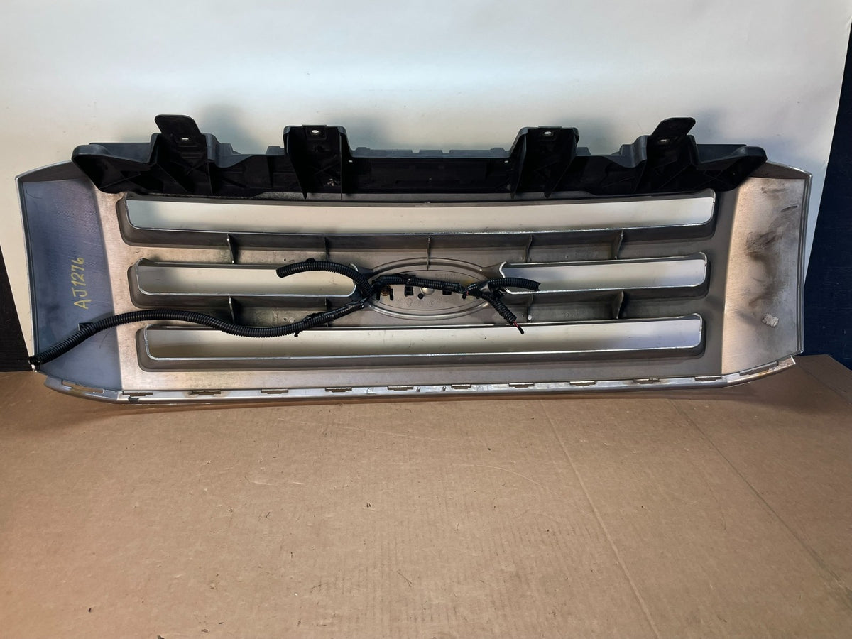 2007 to 2014 Ford Expedition Front Upper Chrome Grill Grille AJ1276 DG3