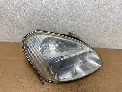 2000 to 2002 Daewoo Nubira Station Wagon Right Side Headlight OEM D94730