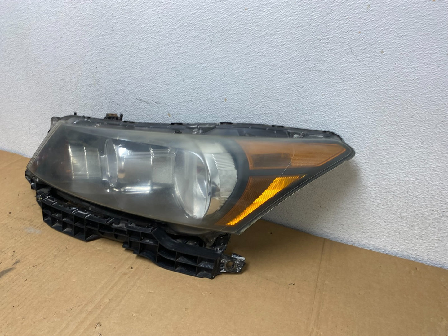 2008 to 2012 Honda Accord Sedan Headlight Left Driver Lh Side AD2676 DW1