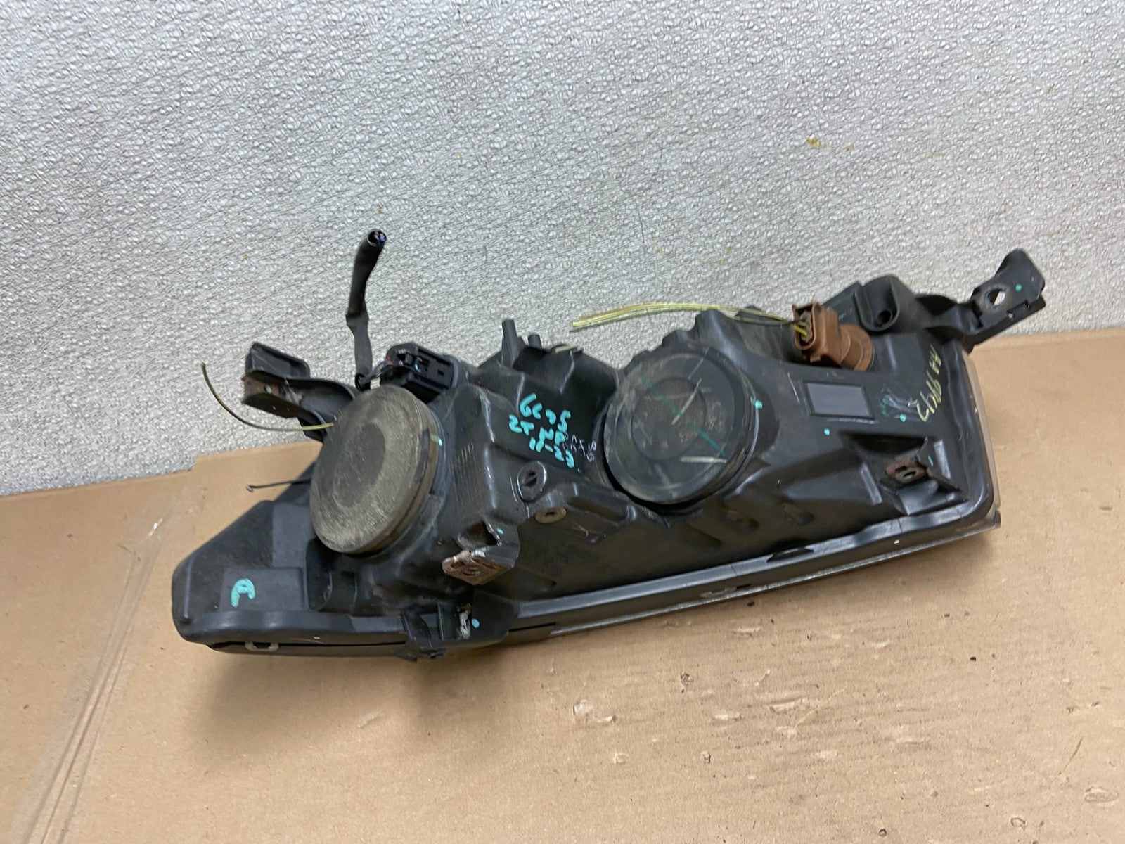2006-2009 Lincoln MKZ Zephyr Right Passenger Headlight Halogen AA9942 DW5