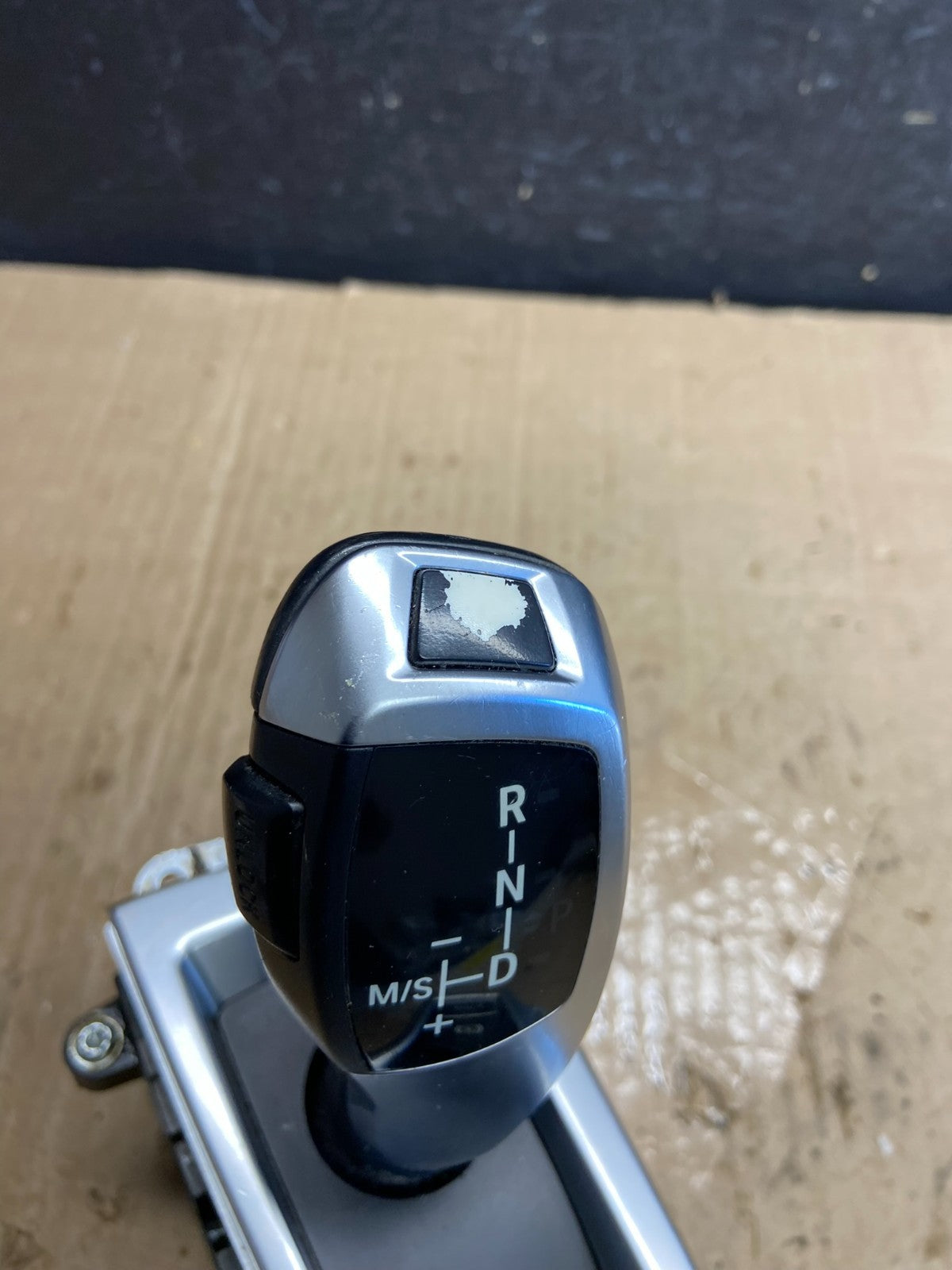 2010 to 2014 BMW X3 Shift Shifter Selector Gear AE1993 DG1