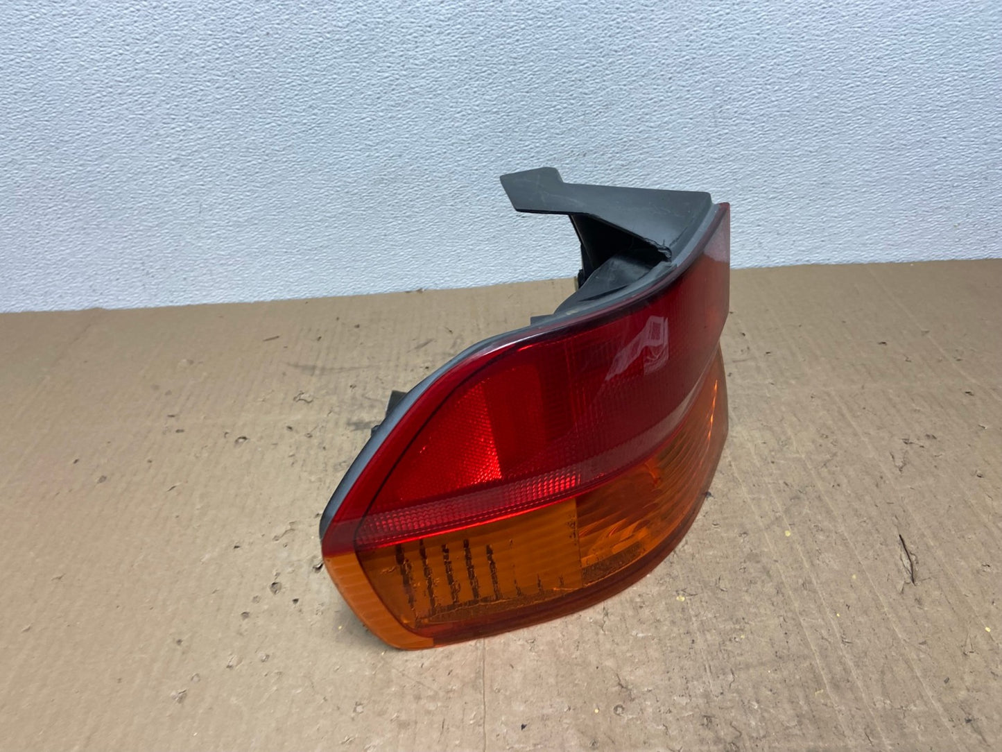 2002 2003 2004 Honda Odyssey Left Driver LH Side Tail Light AC0317 LK2