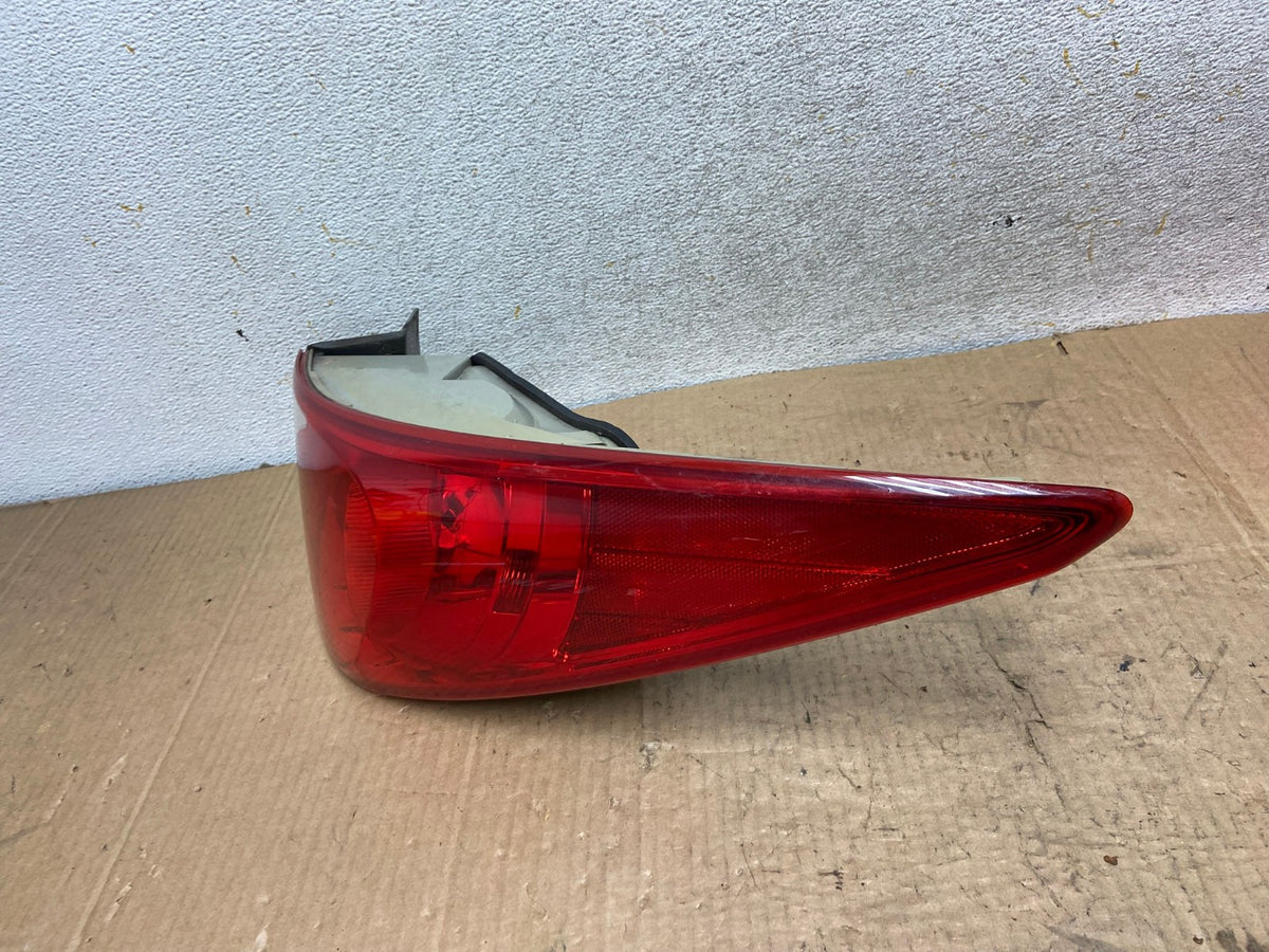 2011 2012 2013 Hyundai Sonata Right Passenger RH Tail Light AI8029 LK1