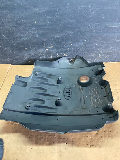 2002 to 2005 Kia Sedona V6 3.5L Engine Motor Cover Oem S0470 DG6