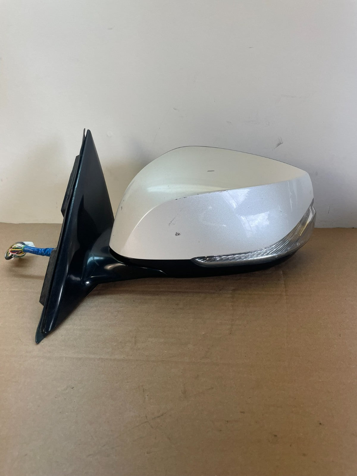 2015 to 2019 Infiniti Q70 Left Driver LH View Door Mirror af5634 DG0