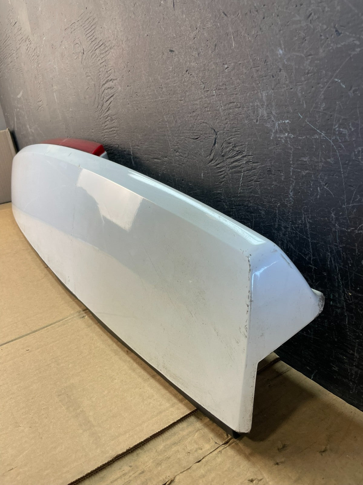 2007-2014 Chevrolet Tahoe Suburban Yukon Spoiler Wing 3rd Brake Light AD0046 DG1