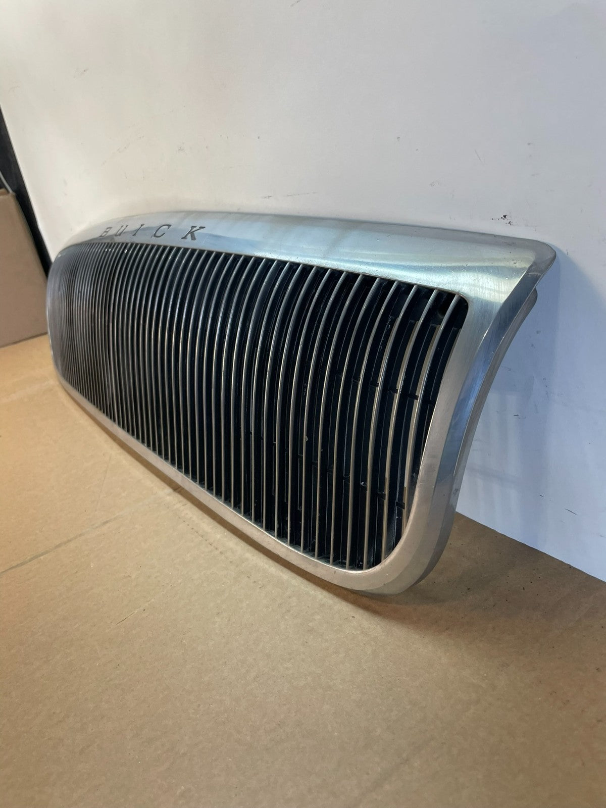 1991 to 1996 Buick Roadmaster Front Upper Grill Grille AH6087 DG1