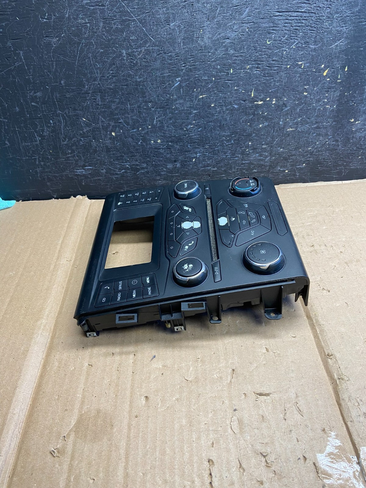 2013 - 2016 Ford Fusion Radio Climate Control A/C Control ah5636 DG1
