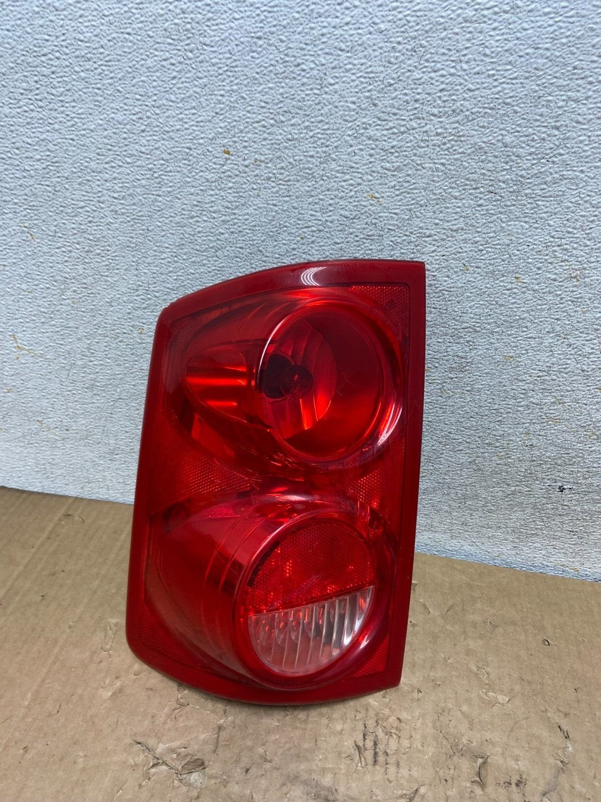 2005-2011 Dodge Dakota Lh Left Driver Side Tail Light AI9278 LK0