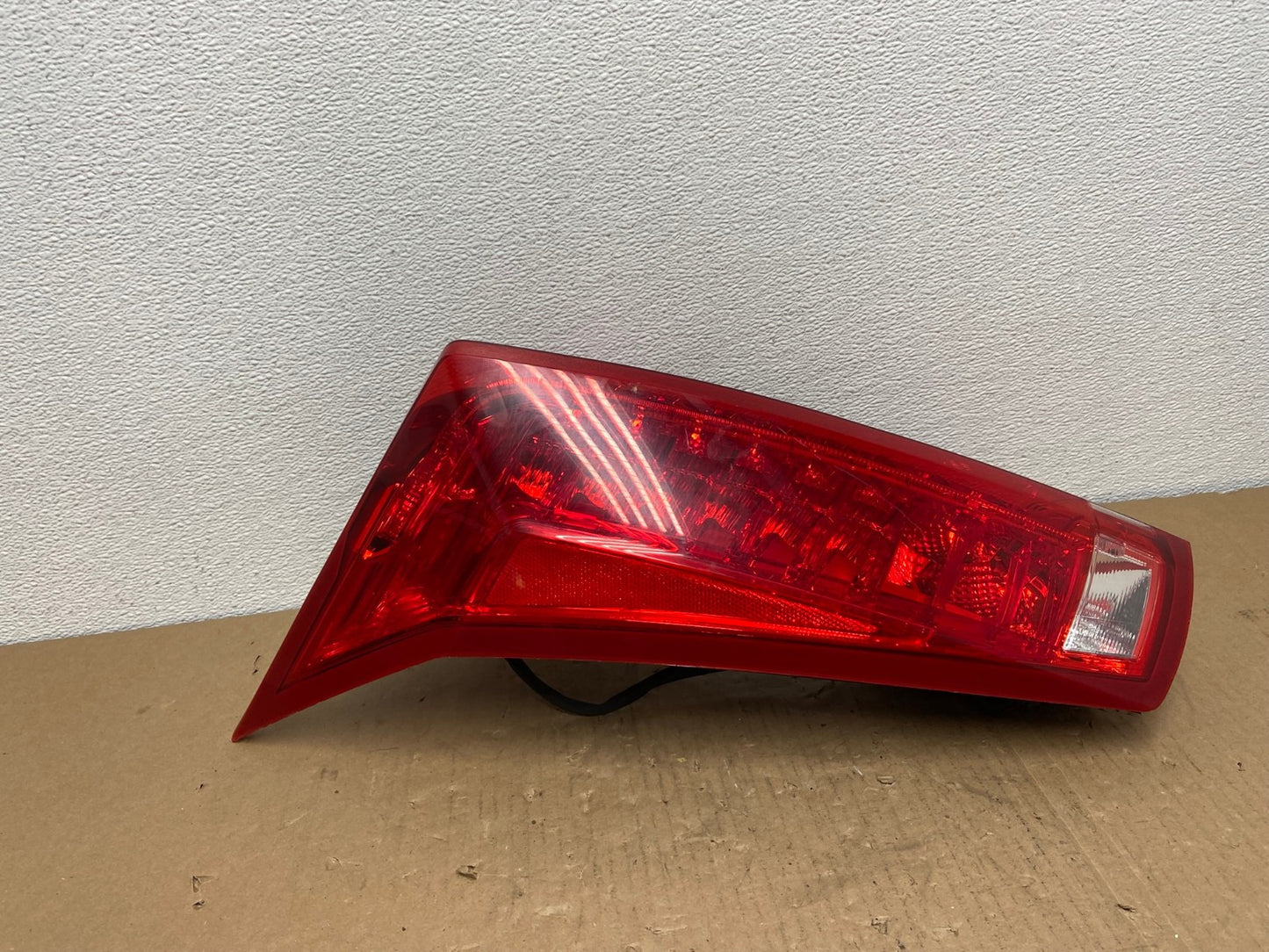 2010 to 2016 Cadillac Srx Left Driver Lh Side Tail Light OEM AB6557 LK0