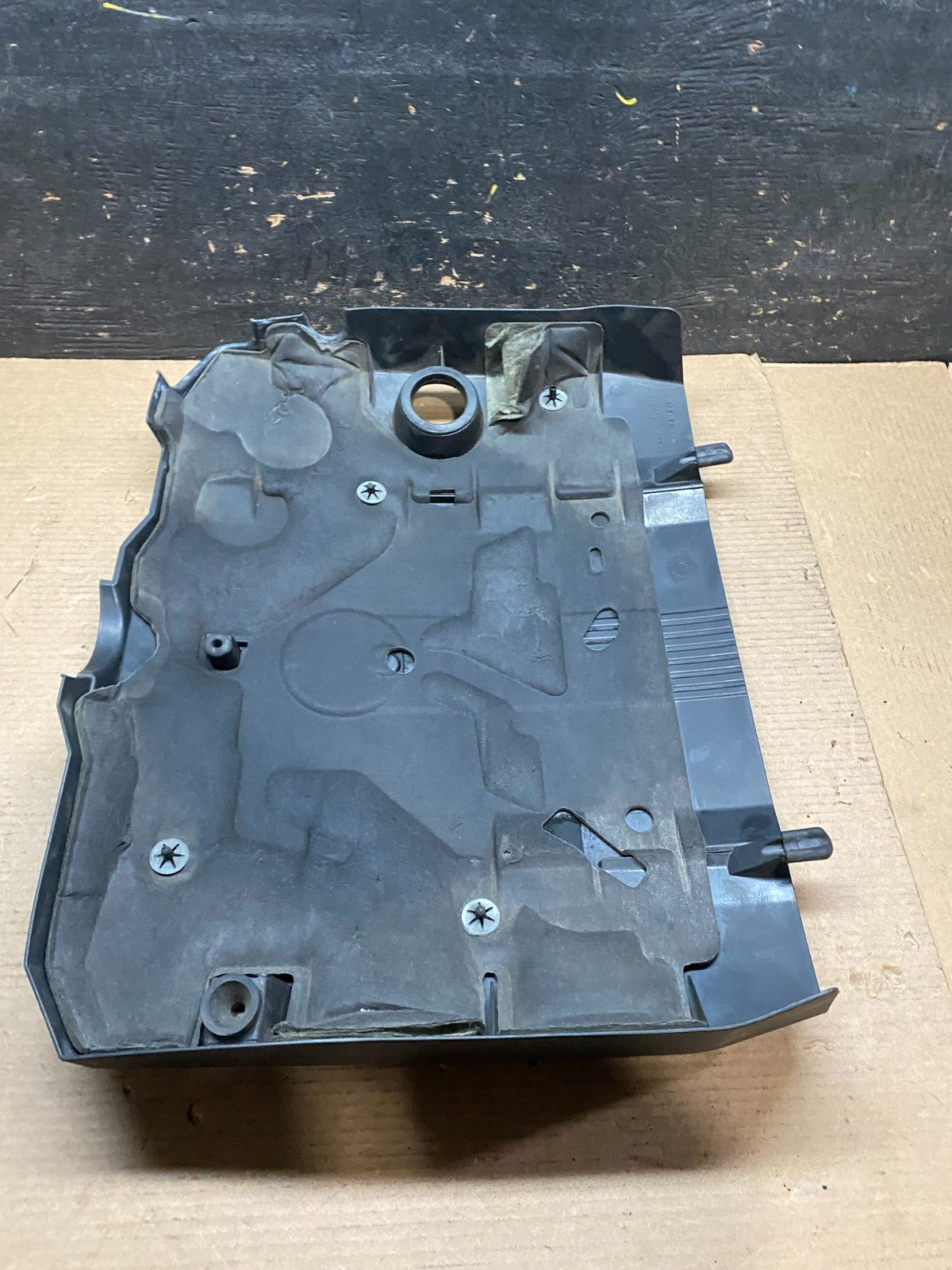 2008 to 2013 Cadillac CTS 3.6L Plastic Engine Cover Shield OEM V7085 DG7