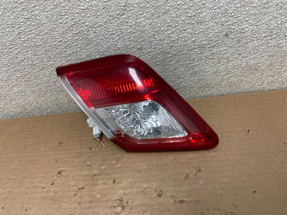 2010 - 2011 Toyota Camry Left Driver LH Side Inner Tail Light Oem AB1394 LK1