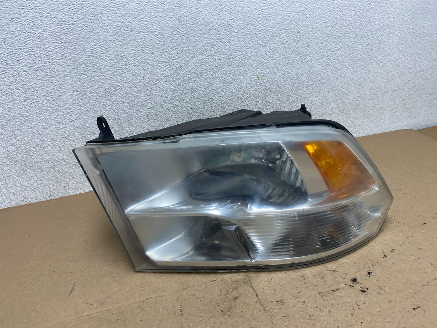 2009 to 2018 Ram 1500 Left Driver LH Side Halogen Headlight AF5013 DW0