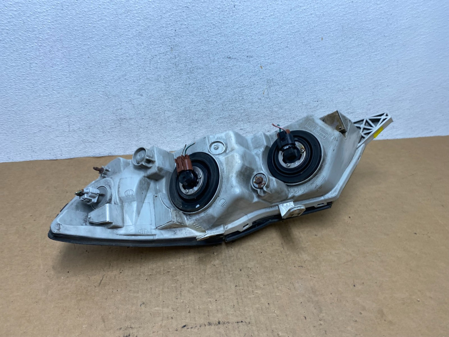 2000-2004 Toyota Avalon Halogen Headlight Right Passenger RH AD4701 DW5