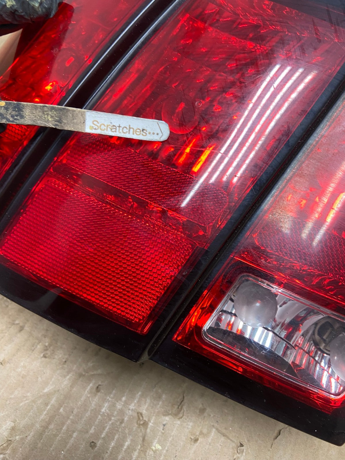 1999 - 2004 Ford Mustang Left Driver Lh Side Tail Light AI1374 LK3