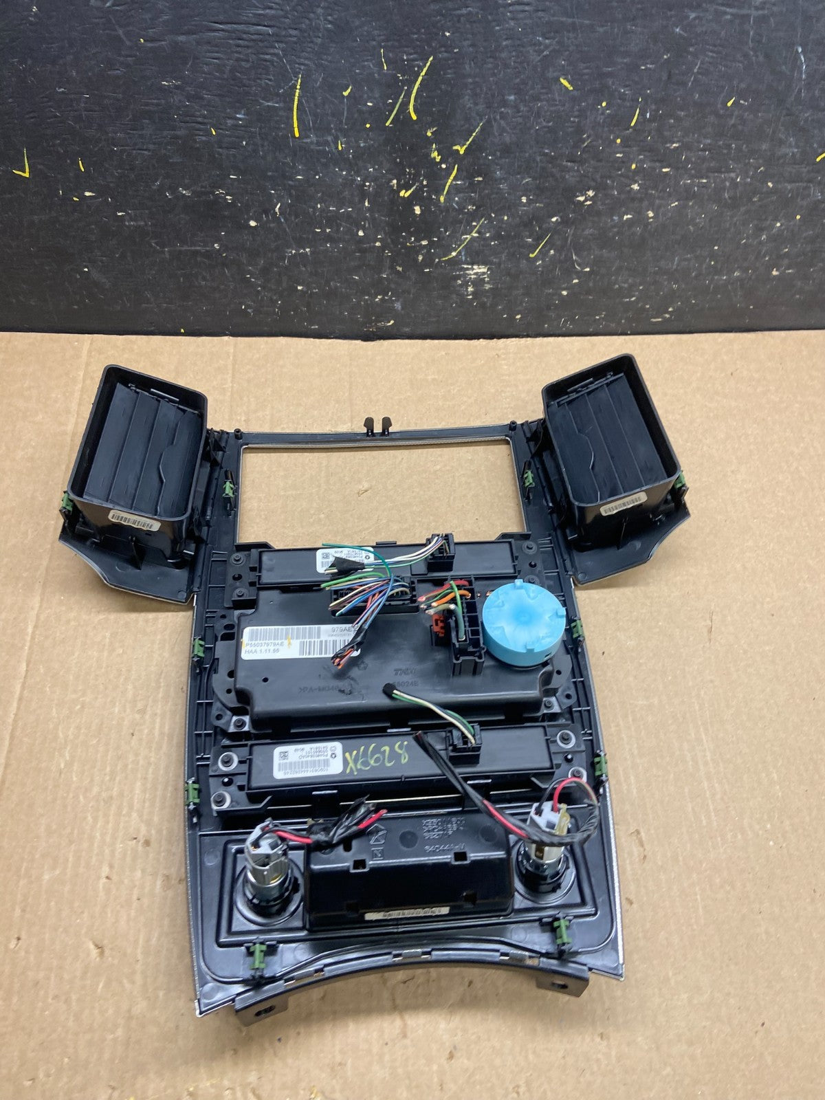 2008 2009 2010 Jeep Commander Grand Cherokee A/C Climate Control Bezel X6628 DG4