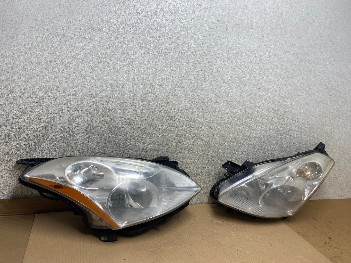 Sedan 2010 2011 2012 Nissan Altima Headlights XENON Left+Right Side U2590 DW2