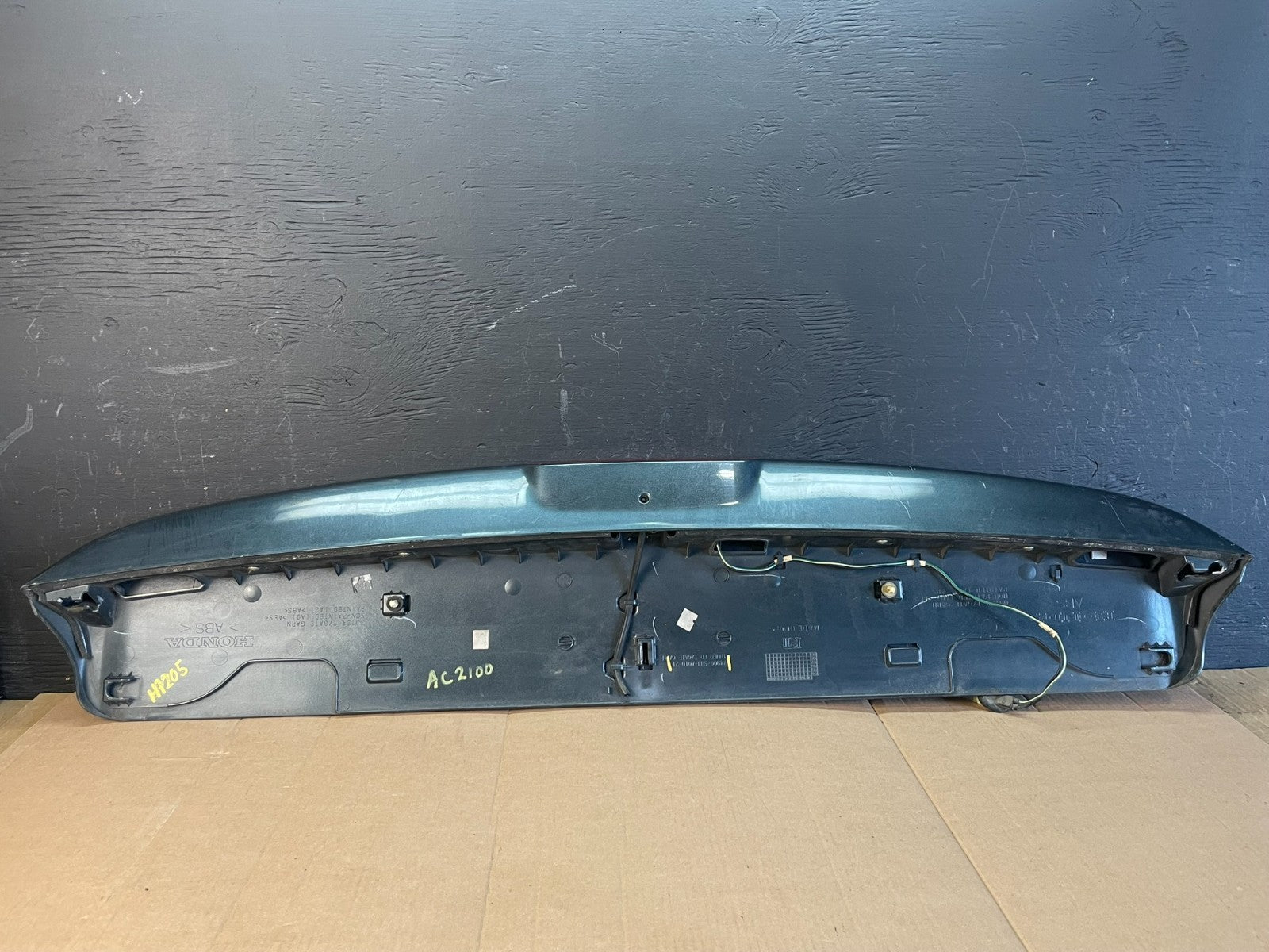 2005 2006 2007 Honda Odyssey Rear Trunk Spoiler Gate Oem AC2100 DG5