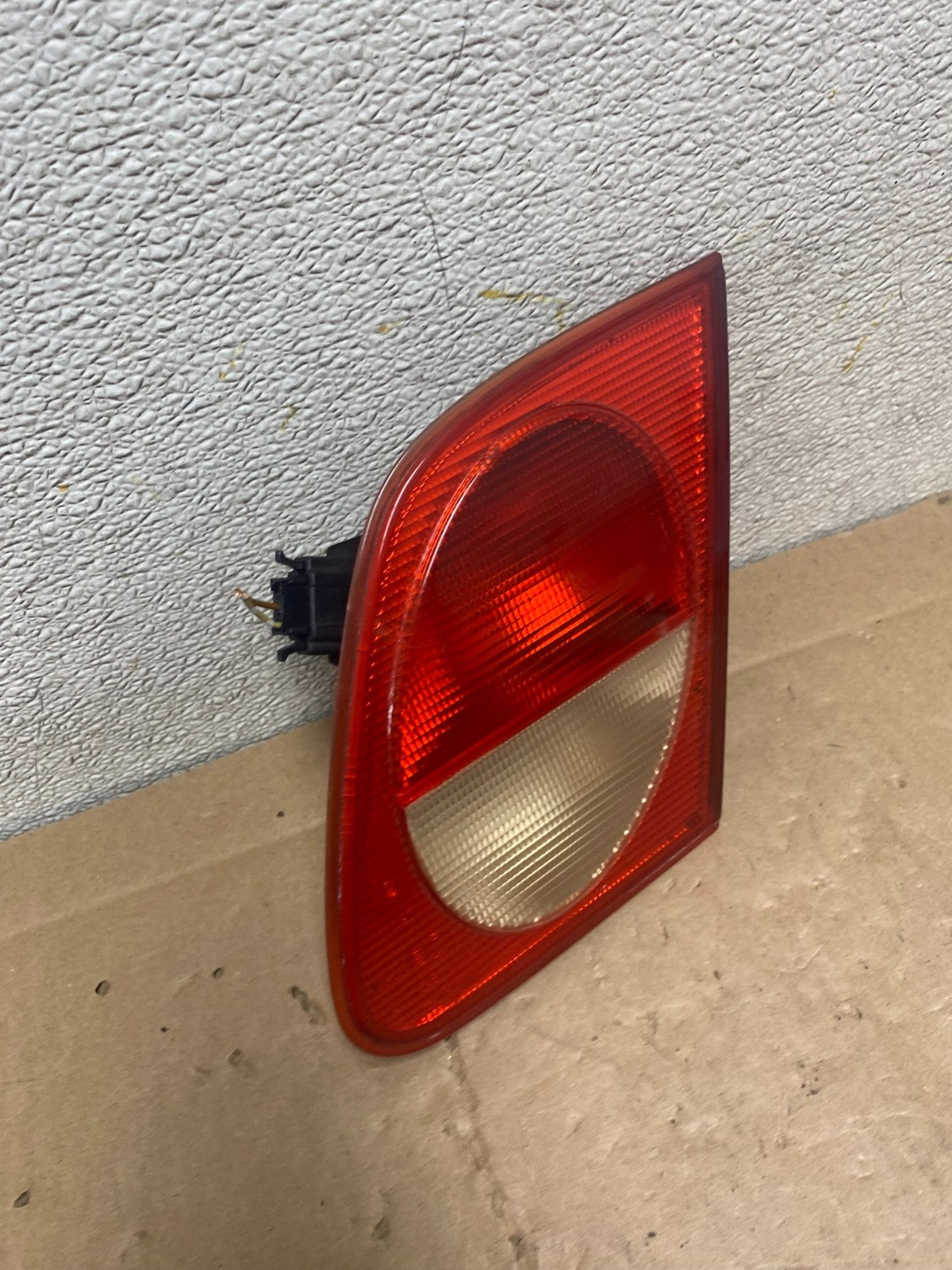 1996 - 1999 Mercedes-Benz E W210 E320 Right Passenger Inner Tail Light S0734 DW1
