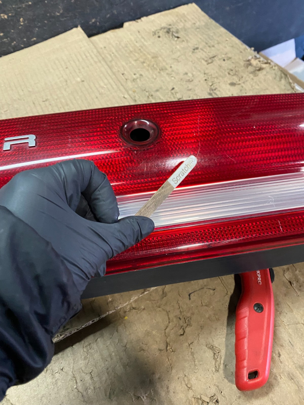 1993 to 1997 Chrysler Concorde Center Trunk Tail light X8226 DG5