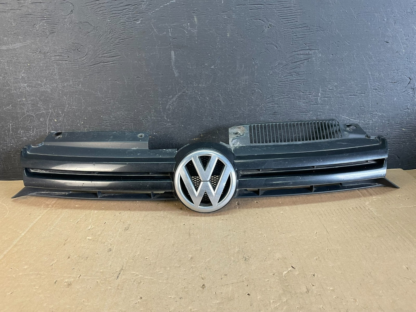 2010 to 2012 Volkswagen Golf /GTI MK6 Front Black Grille Grill ad5778 DG0