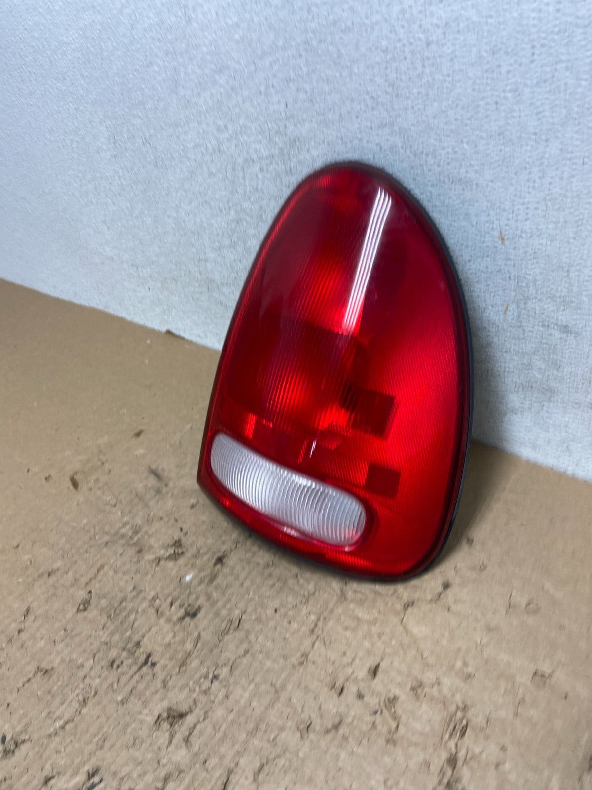 1998 to 2003 Dodge Durango Tail Light Right Passenger RH Side AF8395 DW1