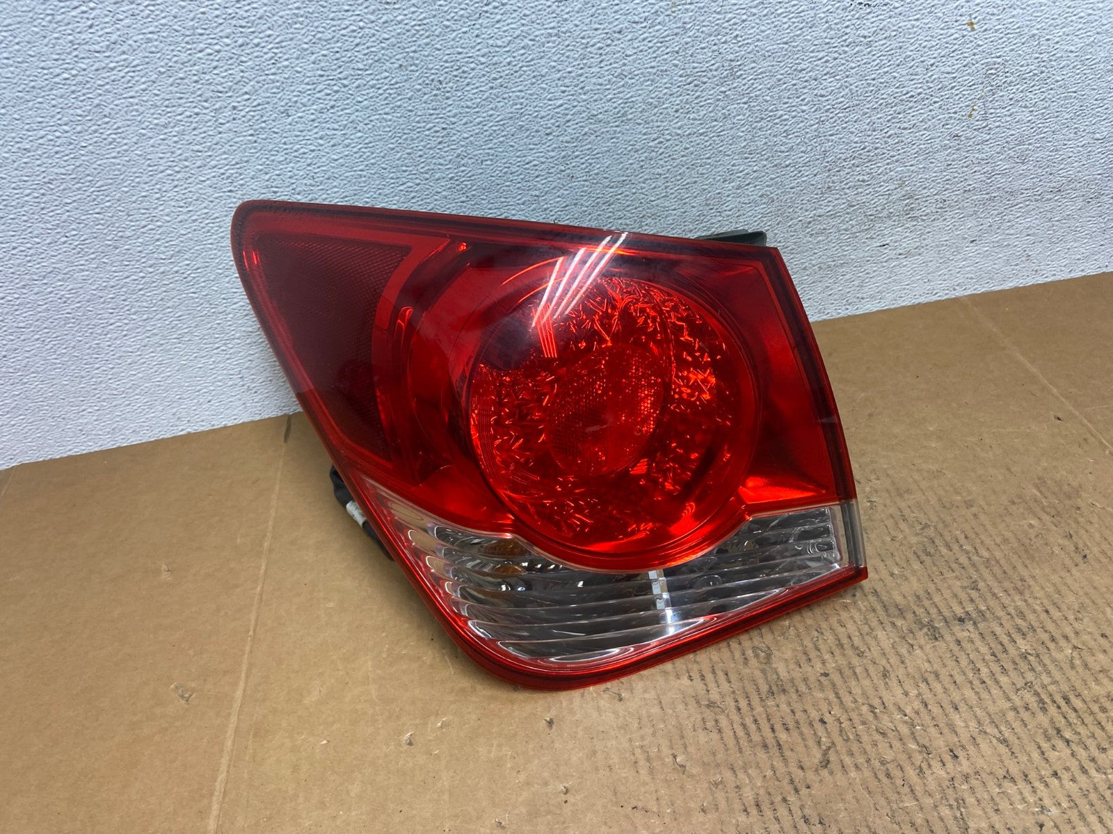 2011 2012 2013 2014 Chevrolet Cruze Left Driver LH Side Tail Light AE0328 LK0