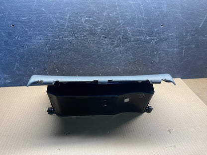 2001 - 2007 Chrysler Town Country Right Passenger Glove Box ah7421 DG5